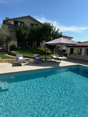 Ferienhaus Marija mit Pool